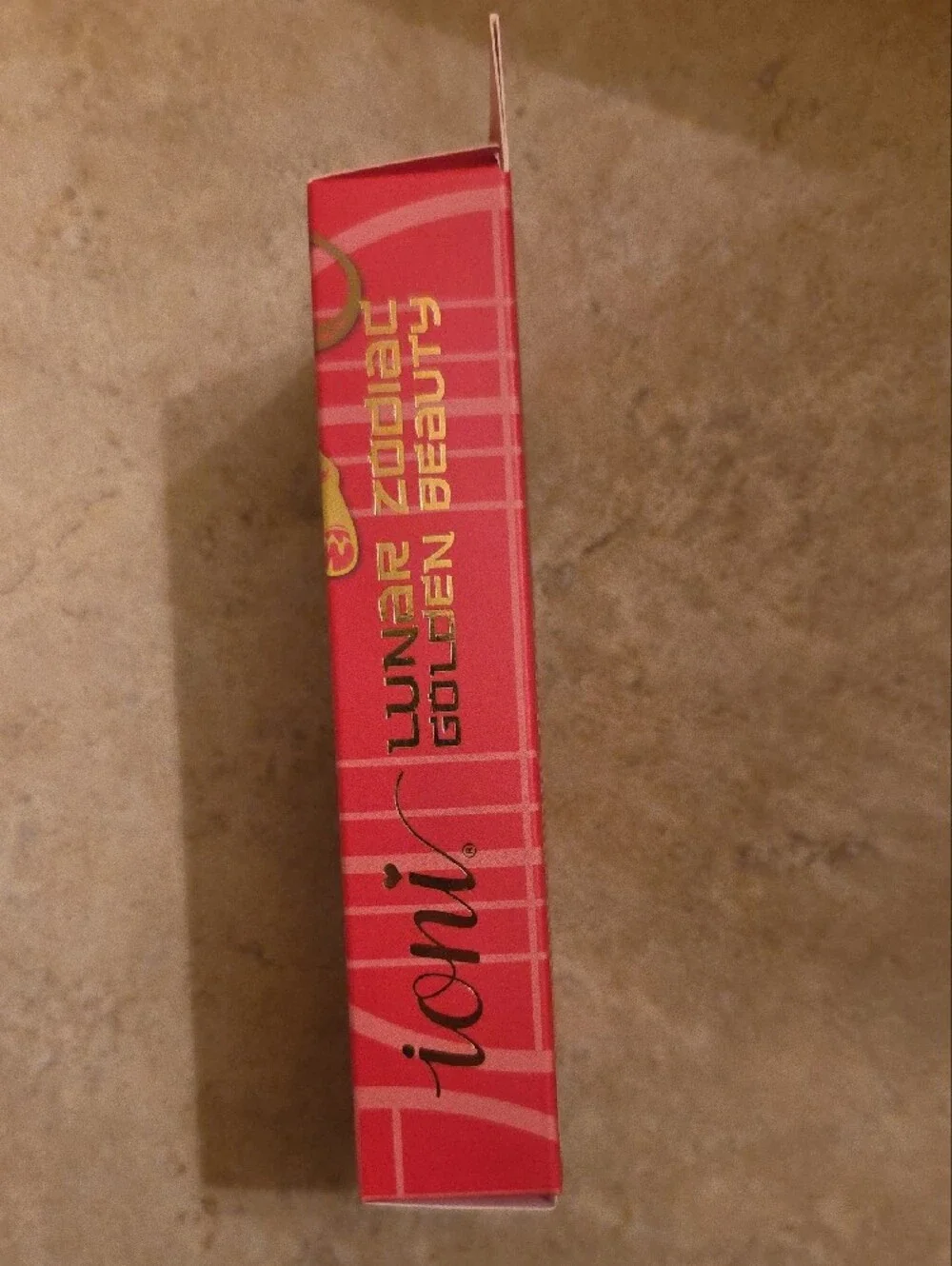 Ioni Mood Lip Balm in Pink - Color-Changing Hydrating Balm
